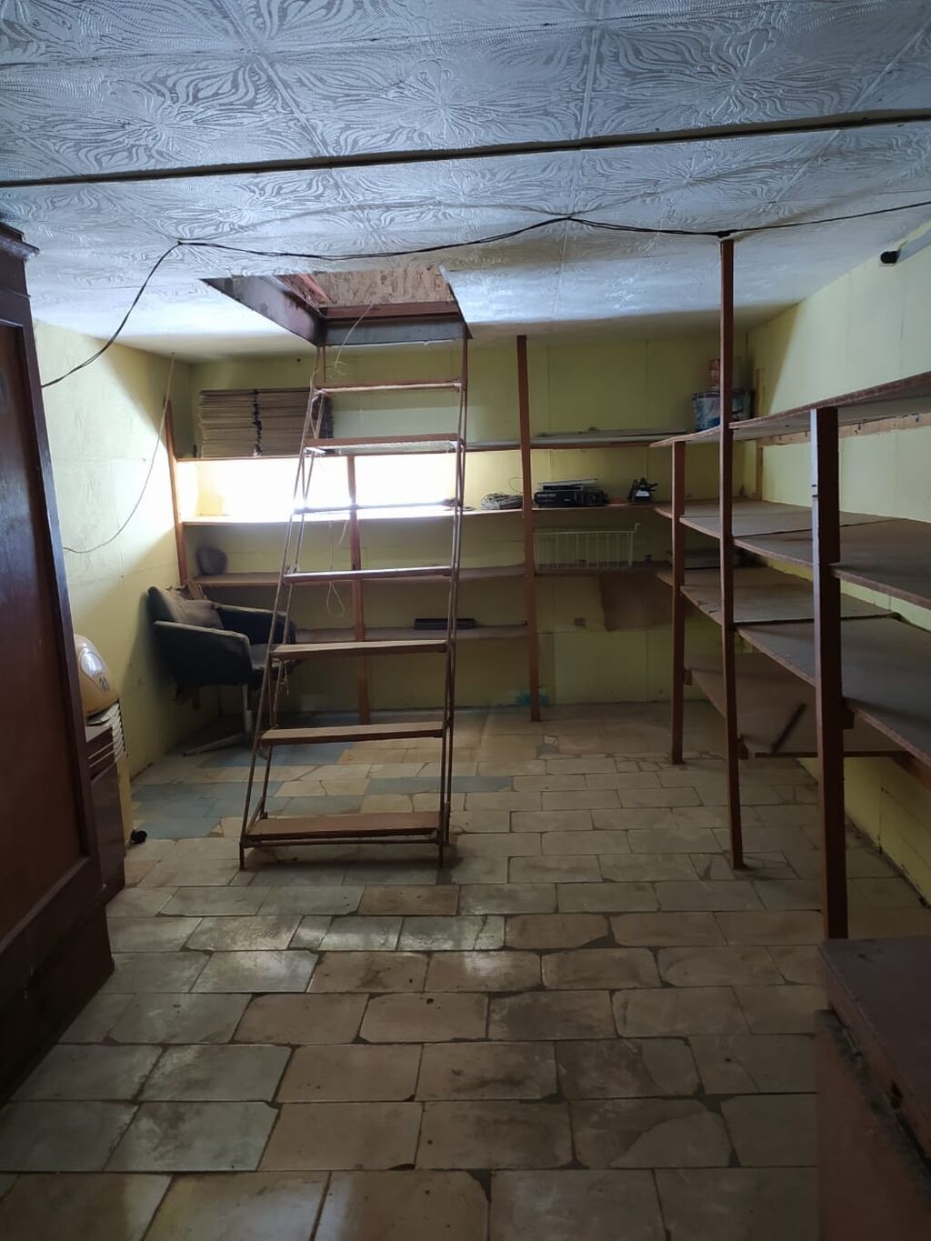 Сдается 2х этажный цех 126 кв.м г Бишкек выше магистрали в 54 гаражном: фото 5