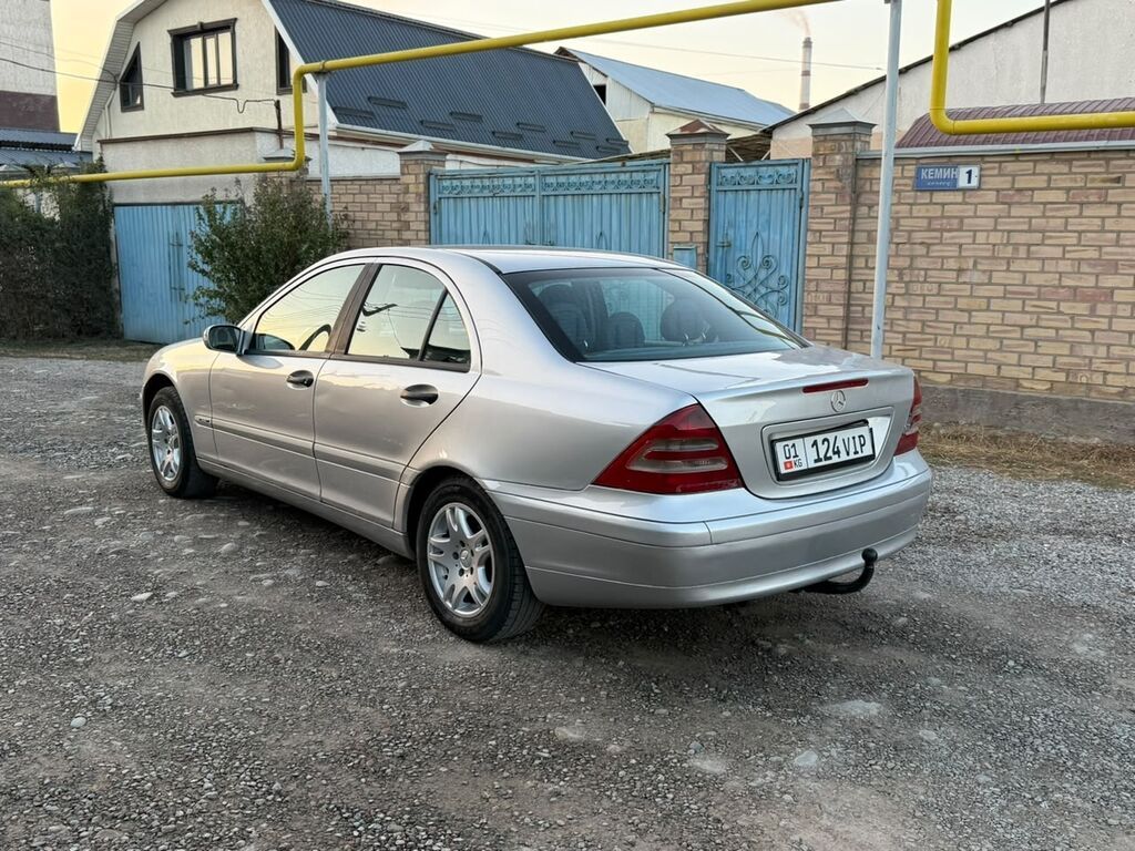 Mercedes-Benz C-Class: 2001 г., 1.8 л, Механика, Бензин, Седан: фото 4