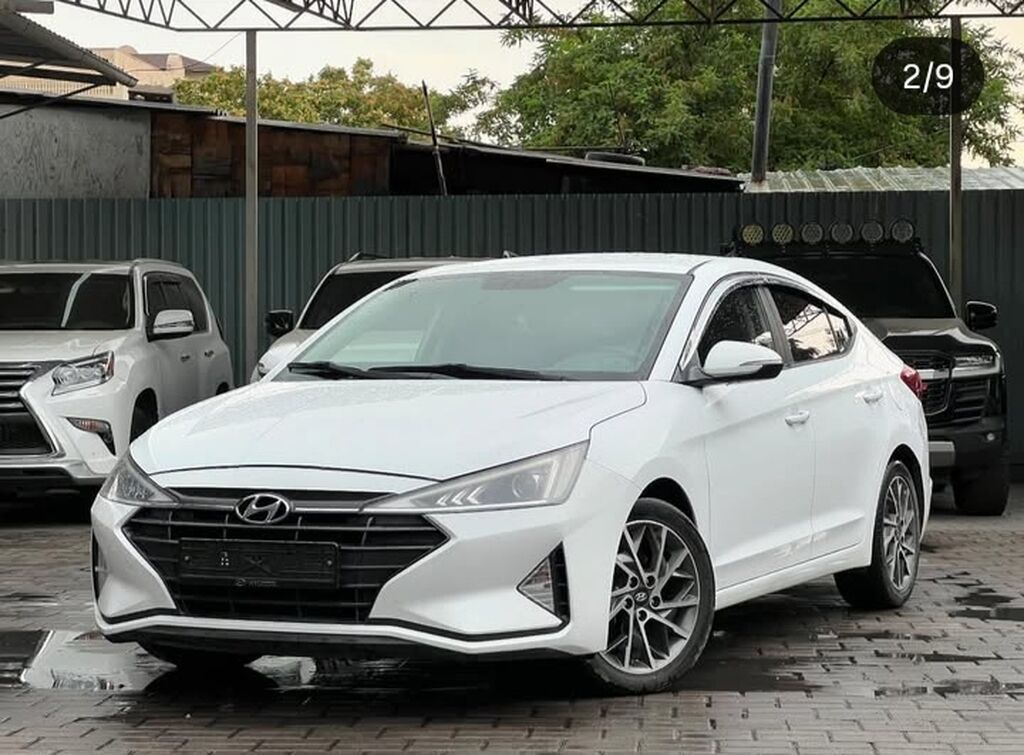 Hyundai Avante: 2018 г., 1.6 л, Типтроник, Бензин, Седан: фото 2