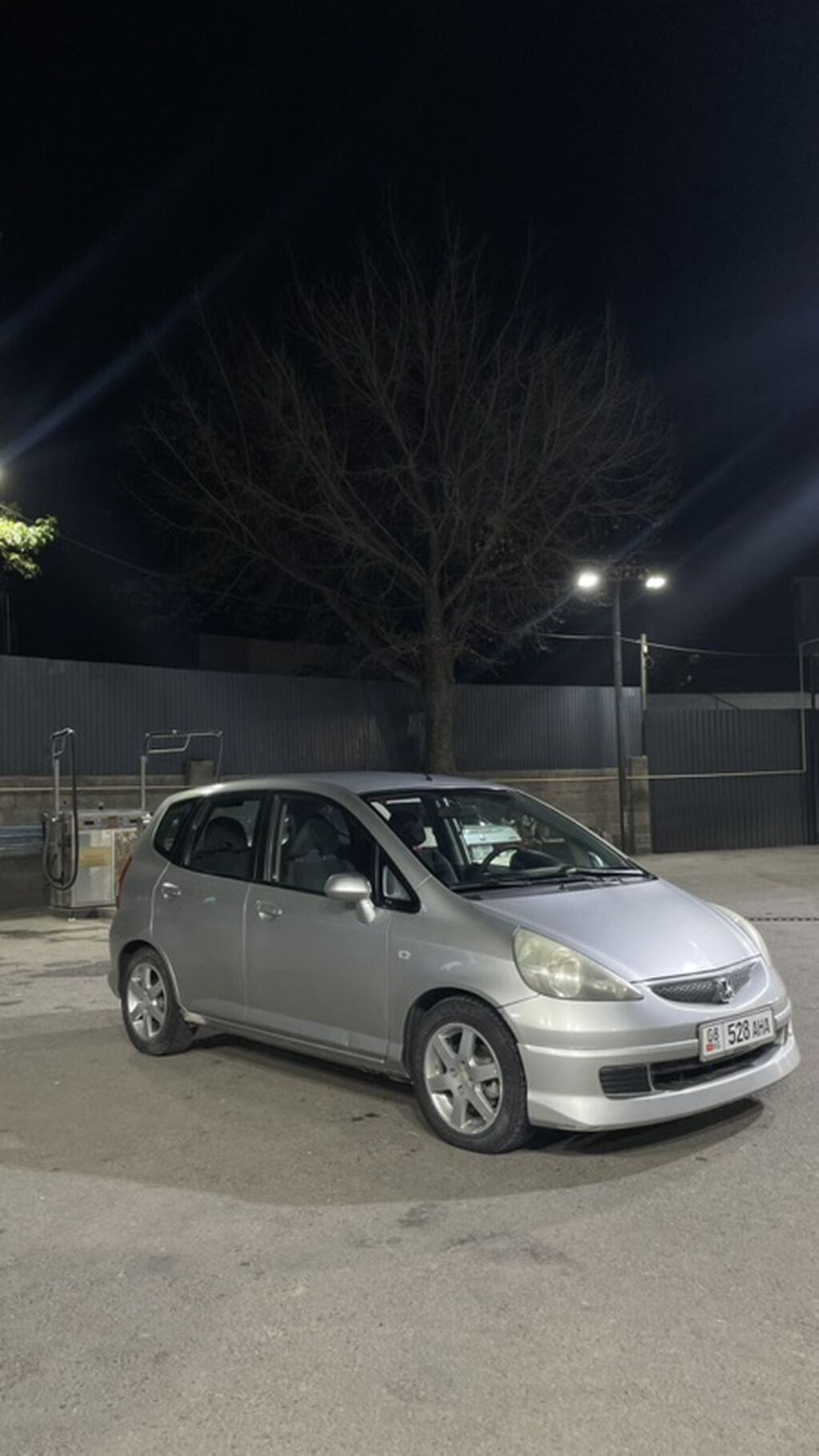 Honda Fit: 2007 г., 1.3 л, Механика, Бензин, Хэтчбэк: фото 5