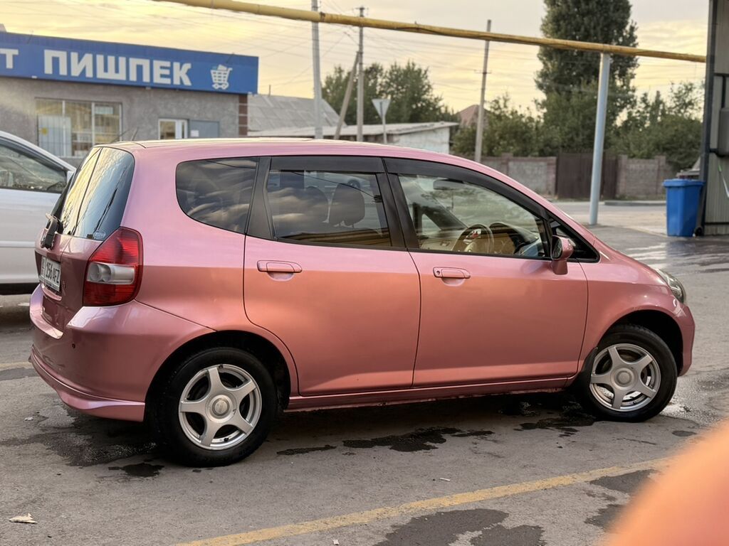 Honda Fit: 2002 г., 1.3 л, Автомат, Бензин, Хэтчбэк: фото 7