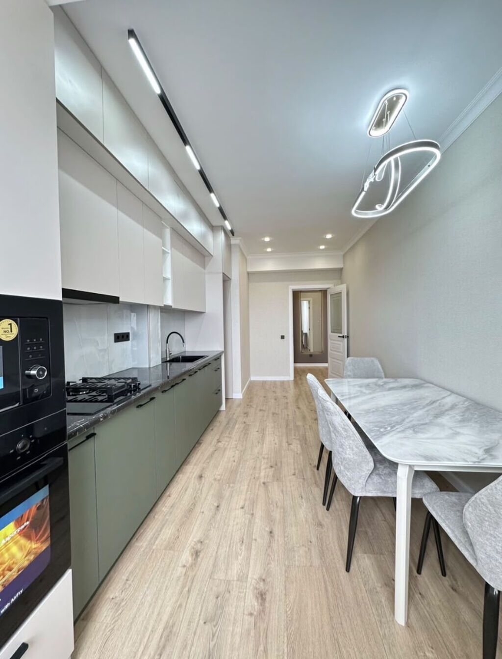 2 комнаты, 66 м², Кок-Жар ж/м Элитка, 8 этаж, Дизайнерский ремонт