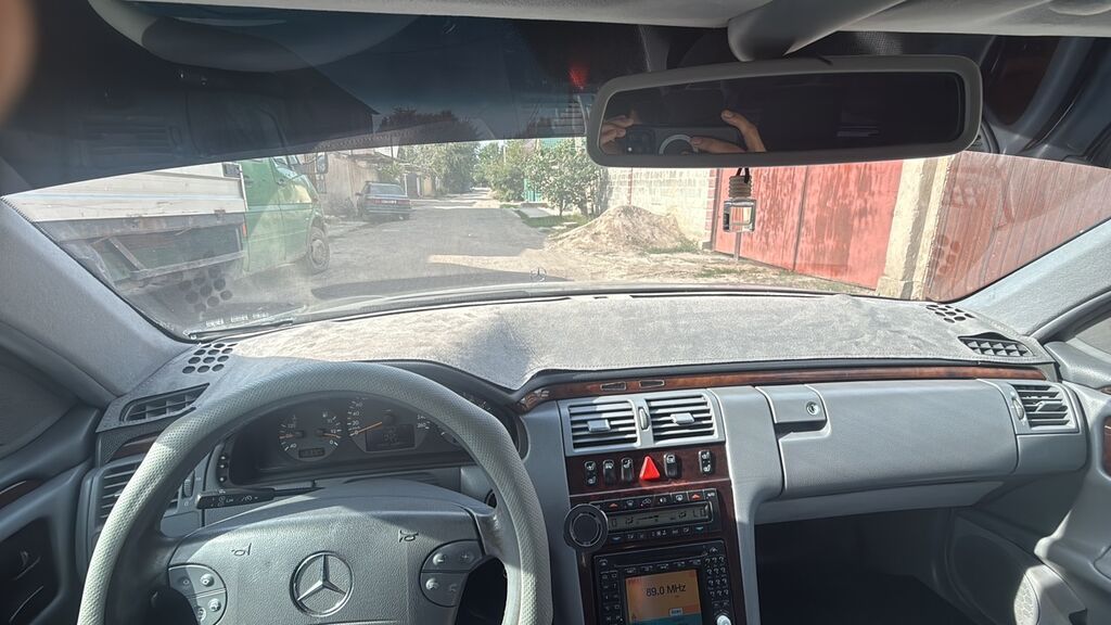 Mercedes-Benz E-Class: 2000 г., 3.2 л, Автомат, Бензин, Седан: фото 4