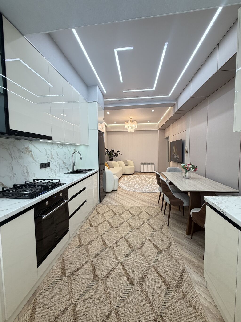 3 комнаты, 80 м², ТРЦ I-Mall Элитка, 8 этаж, Дизайнерский ремонт: фото 7