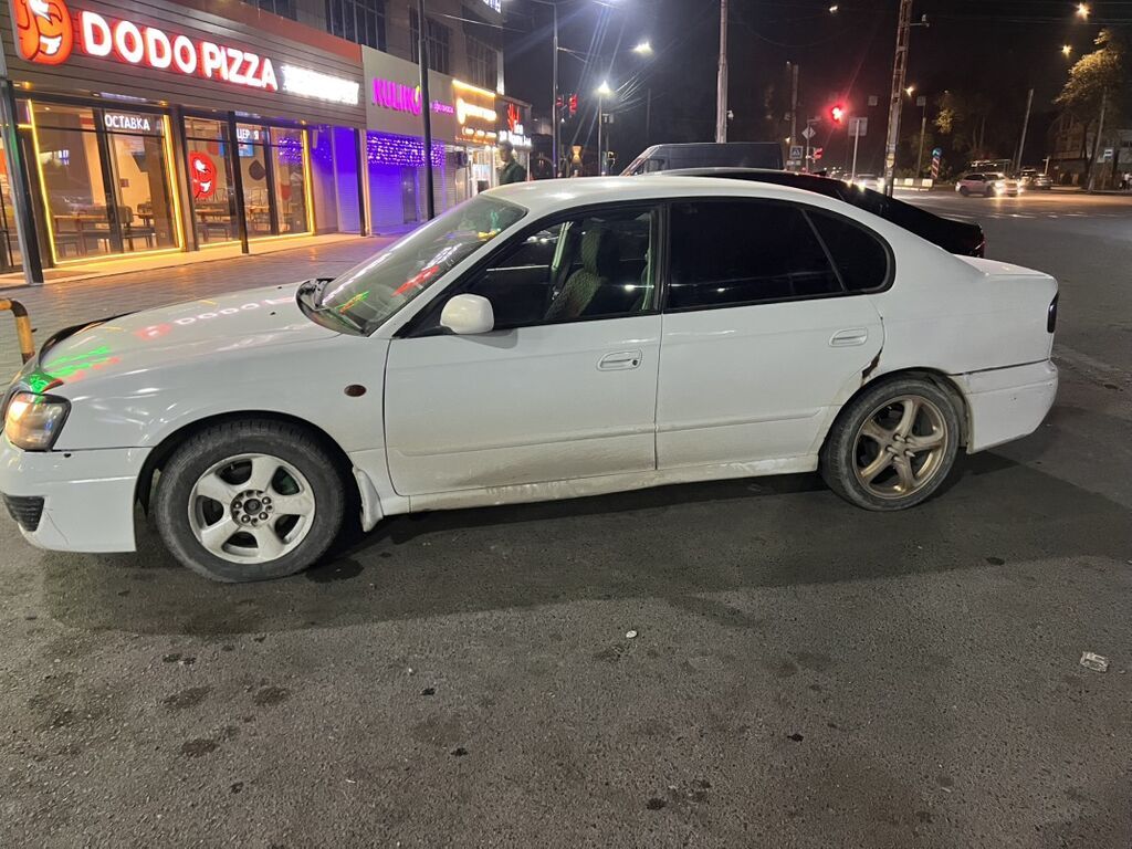 Subaru Legacy: 1999 г., Автомат, Бензин, Седан: фото 4