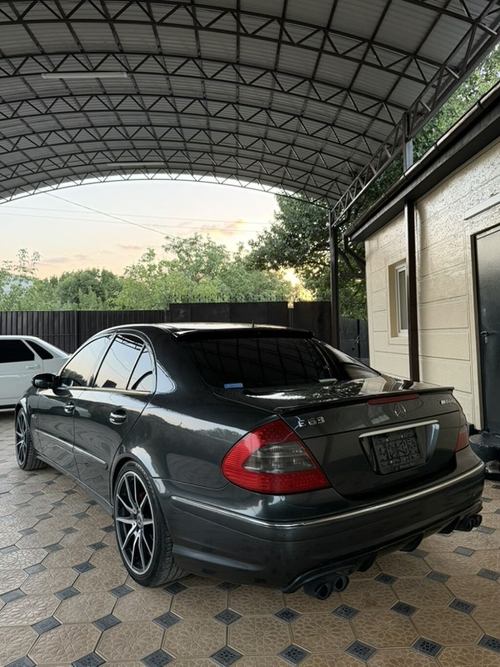 Mercedes-Benz E-класс AMG: 2003 г., 5 л, Автомат, Седан: фото 2