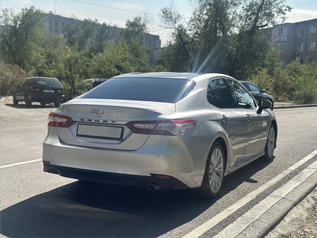 Toyota Camry: 2017 г., Автомат, Бензин, Седан: фото 2