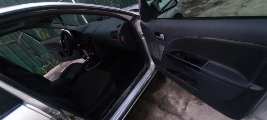 Ford Mondeo: 2003 г., 2 л, Механика, Дизель, Универсал: фото 6