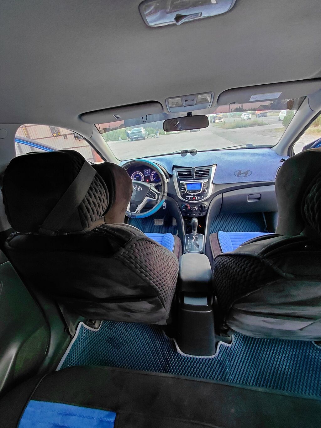 Hyundai Solaris: 2012 г., 1.6 л, Автомат, Газ, Седан: фото 5