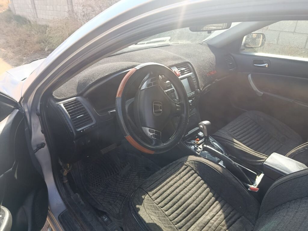 Honda Accord: 2003 г., 2.4 л, Автомат, Бензин, Седан: фото 3
