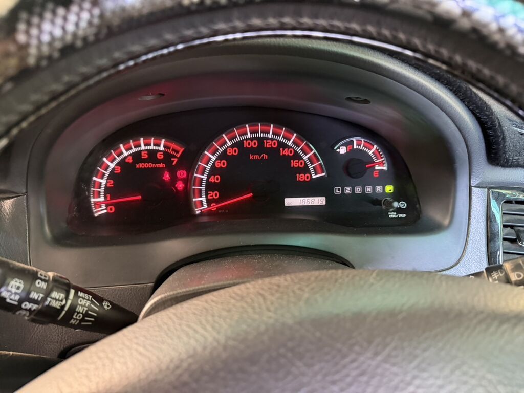 Toyota Ipsum: 2004 г., 2.4 л, Автомат, Бензин, Минивэн: фото 7