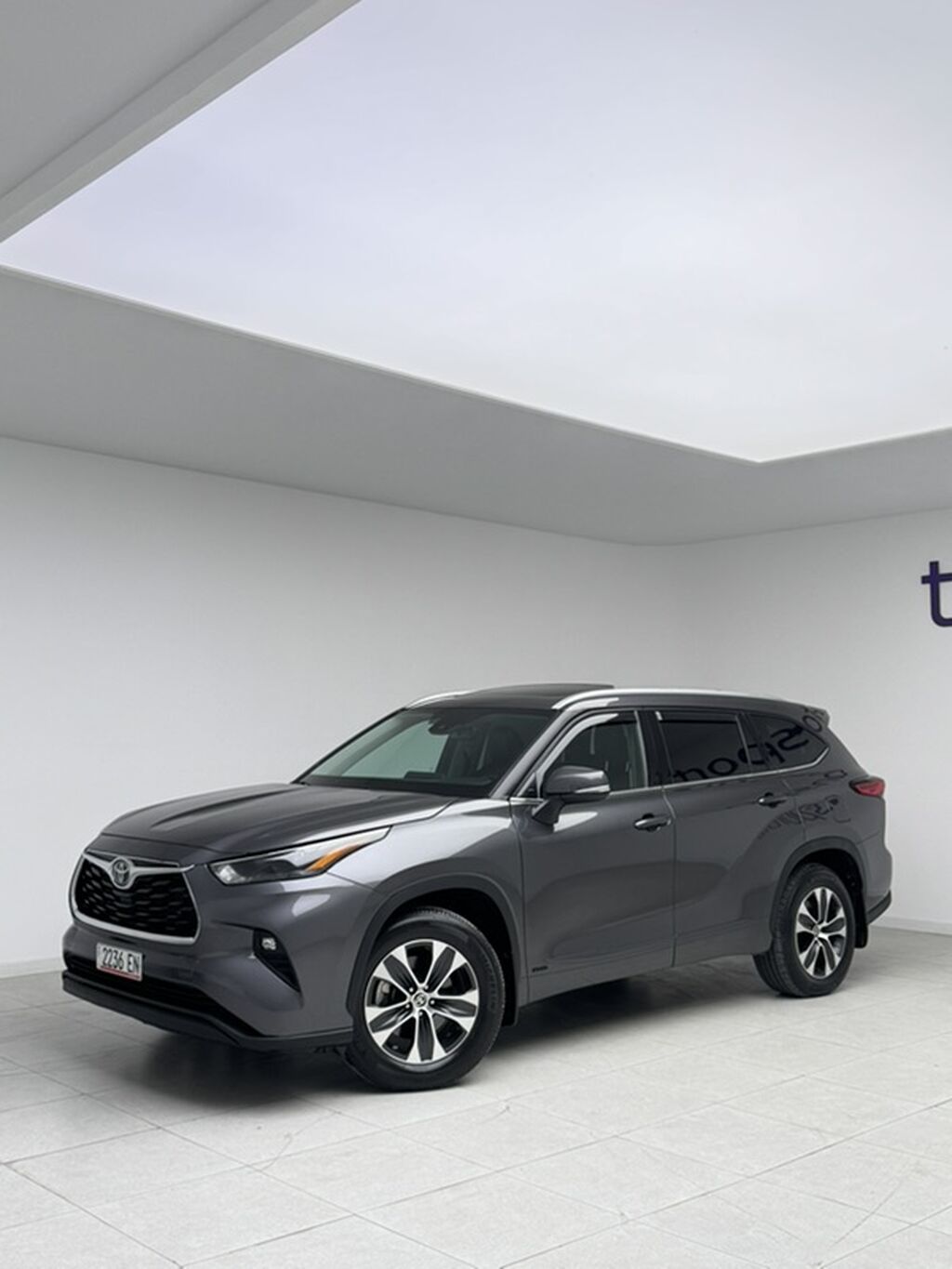 Toyota Highlander: 2021 г., 2.5 л, Автомат, Гибрид, Кроссовер: фото 3