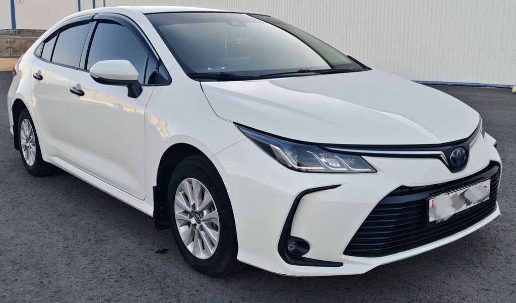 Toyota Corolla: 2021 г., 1.8 л, Вариатор, Гибрид, Седан: фото 5