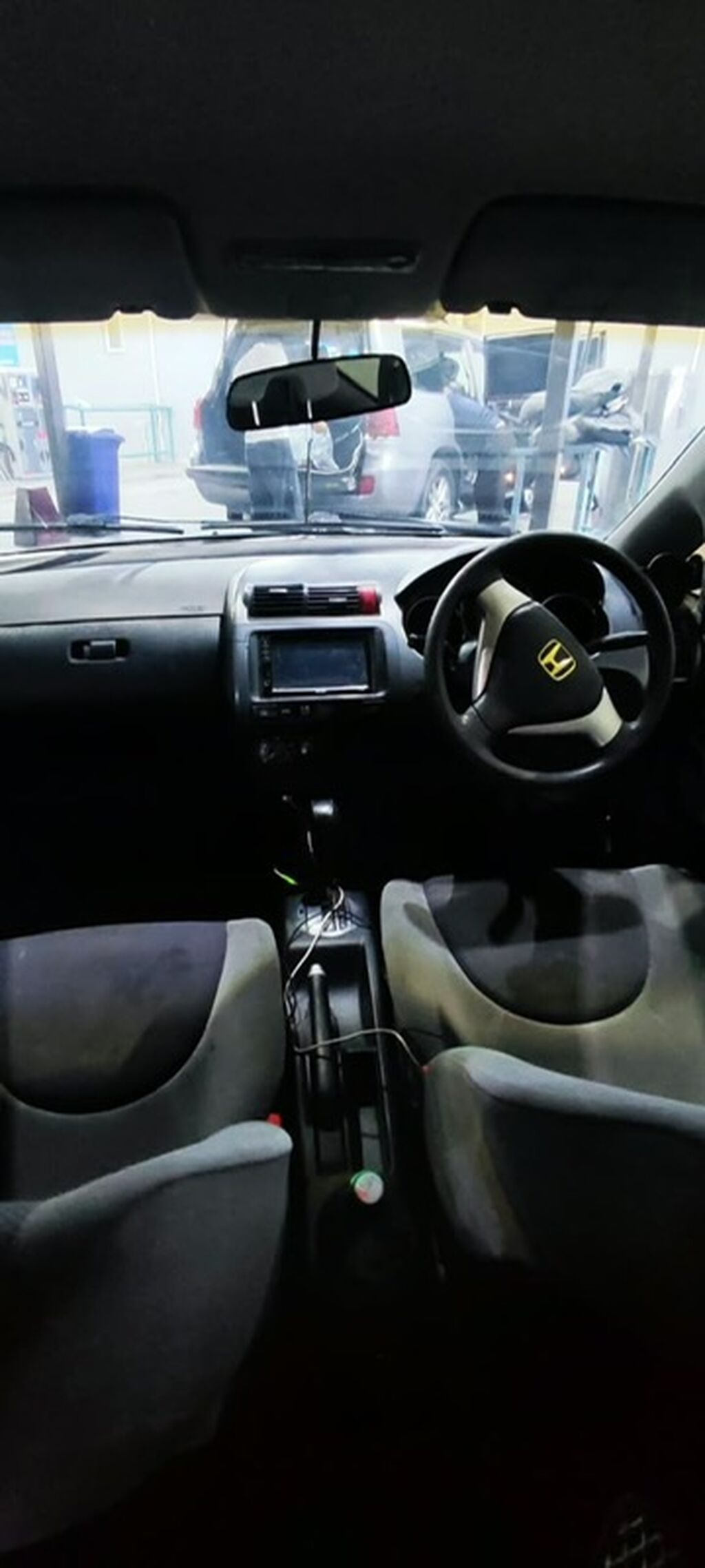 Honda Fit: 2004 г., 1.3 л, Автомат, Бензин, Хэтчбэк: фото 2