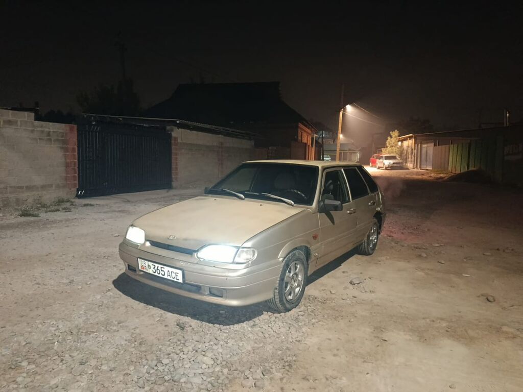 ВАЗ (ЛАДА) 2114: 2006 г., 1.5 л, Механика, Бензин, Лифтбек: фото 2