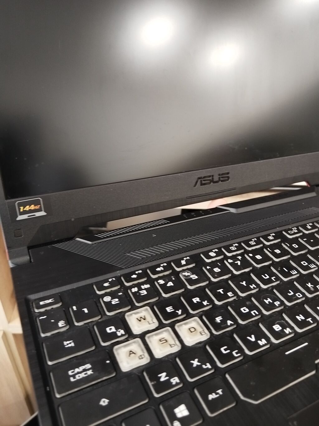 **ASUS TUF Gaming F15 noutbuk** 1 video kart (gtx işləmir) 2ci