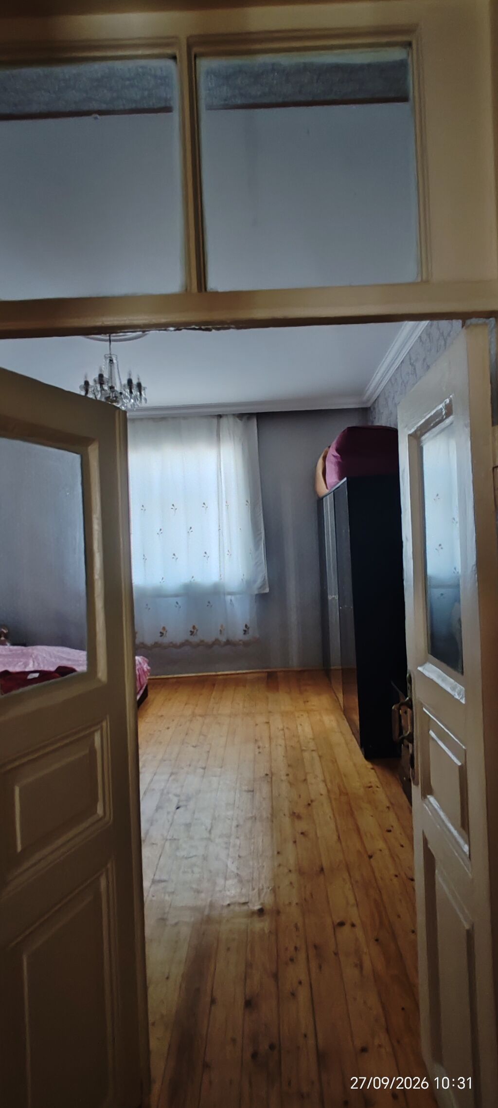 Satılır: Geniş, işıqlı həyət evi (tam mebellə) - Plan: uzun dəhliz