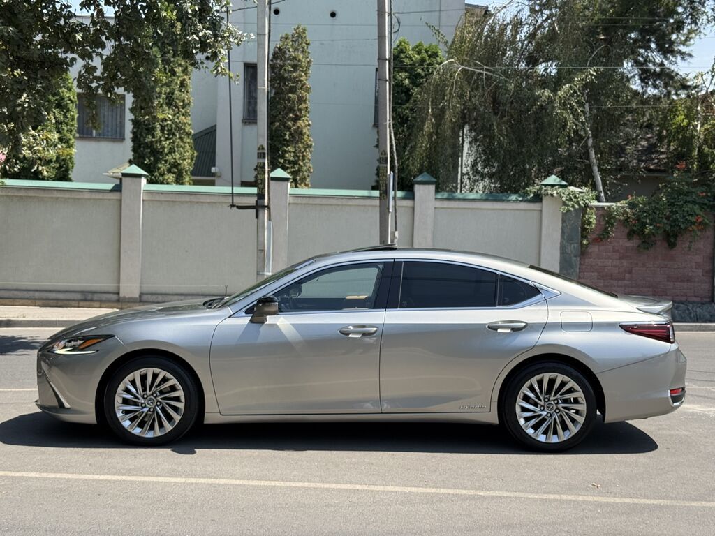 Lexus ES: 2021 г., 2.5 л, Автомат, Гибрид, Седан: фото 5