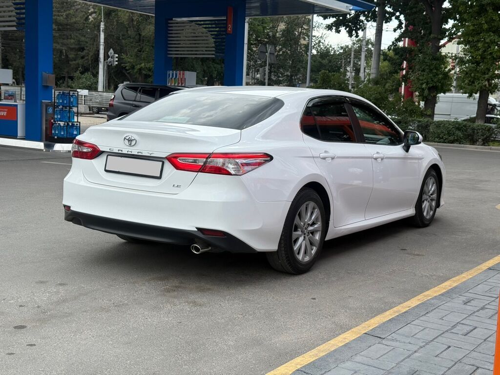 Toyota Camry: 2018 г., 2.5 л, Автомат, Бензин, Седан: фото 3