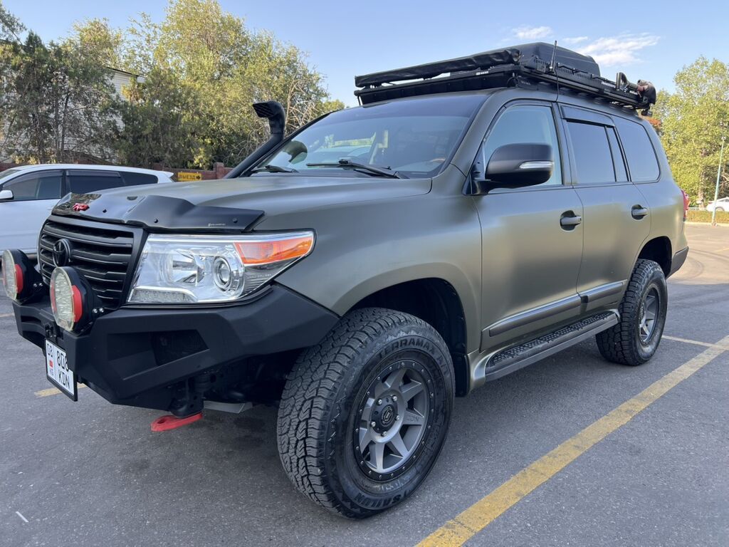 Toyota Land Cruiser