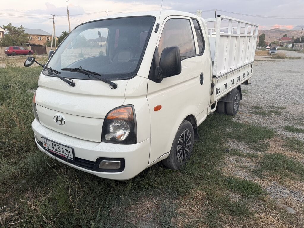 Легкий грузовик, Hyundai, Стандарт, 3 т, Б/у: фото 1