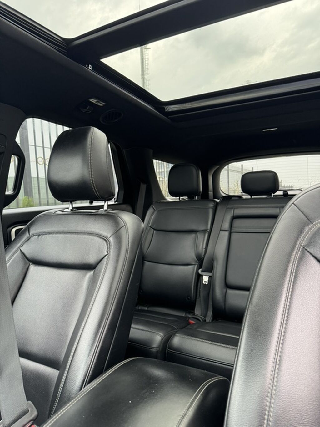 Ford Explorer: 2020 г., 2.3 л, Автомат, Бензин, Кроссовер: фото 4