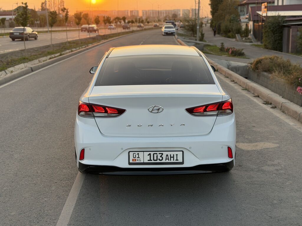 Hyundai Sonata: 2021 г., 2 л, Автомат, Газ, Седан: фото 5