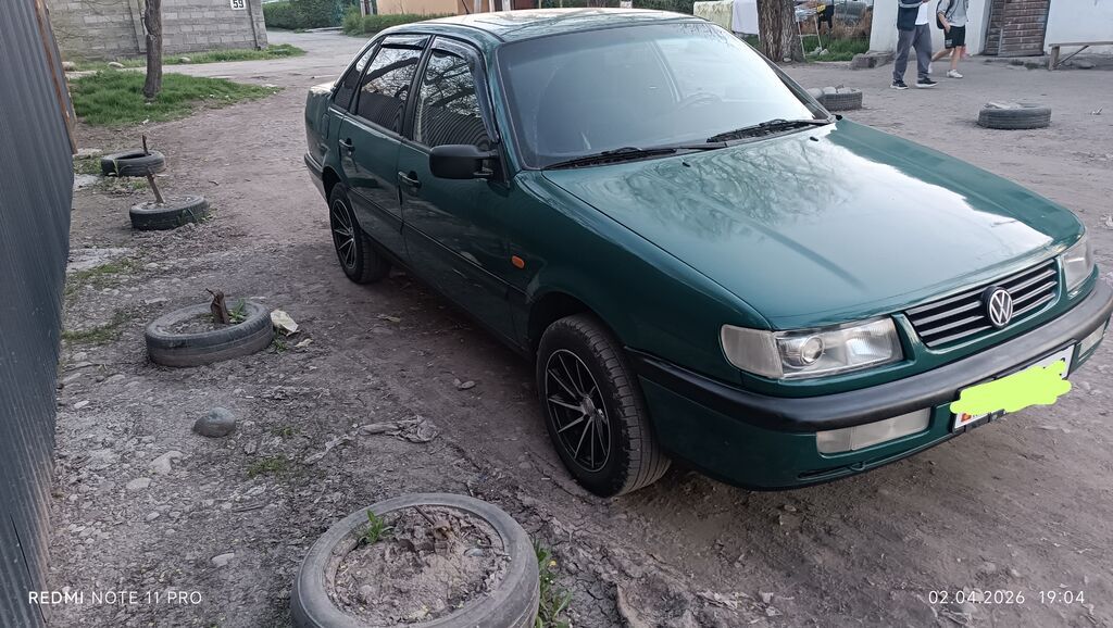 Volkswagen Passat: 1994 г., Механика, Бензин, Седан: фото 3