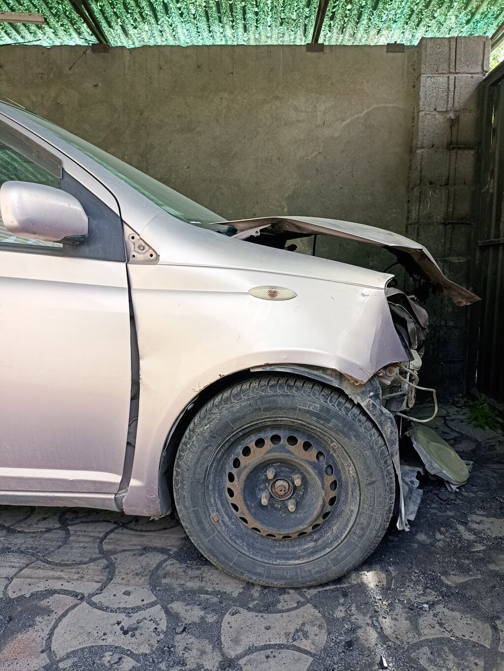 Toyota Vitz, правый руль, цвет розовый. Бензиновый, автоматическая: фото 1