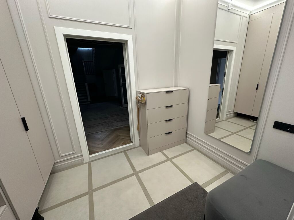 270 м², 6 комнат и более, Молодая Гвардия, Без подселения: фото 4