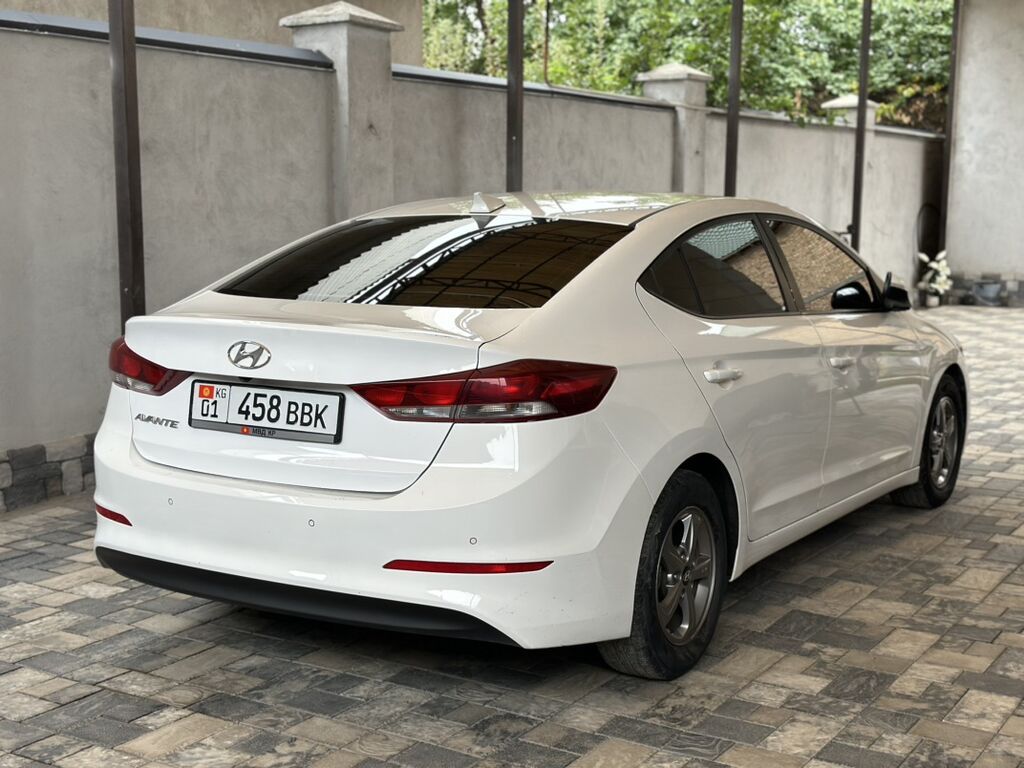 Hyundai Avante: 2018 г., 1.6 л, Бензин, Седан: фото 5