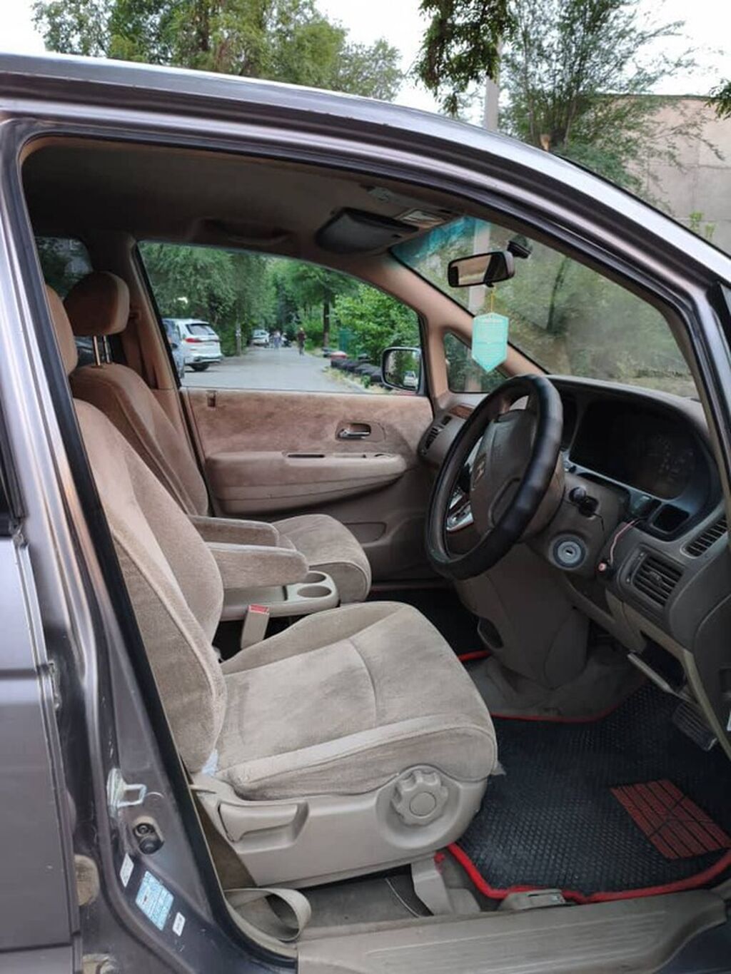 Honda Odyssey: 2000 г., 2.3 л, Автомат, Бензин, Универсал: фото 1