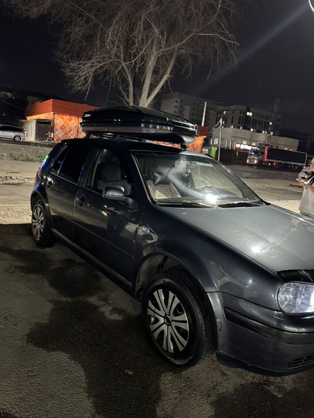 Volkswagen Golf: 2000 г., 1.4 л, Механика, Бензин, Хэтчбэк: фото 4