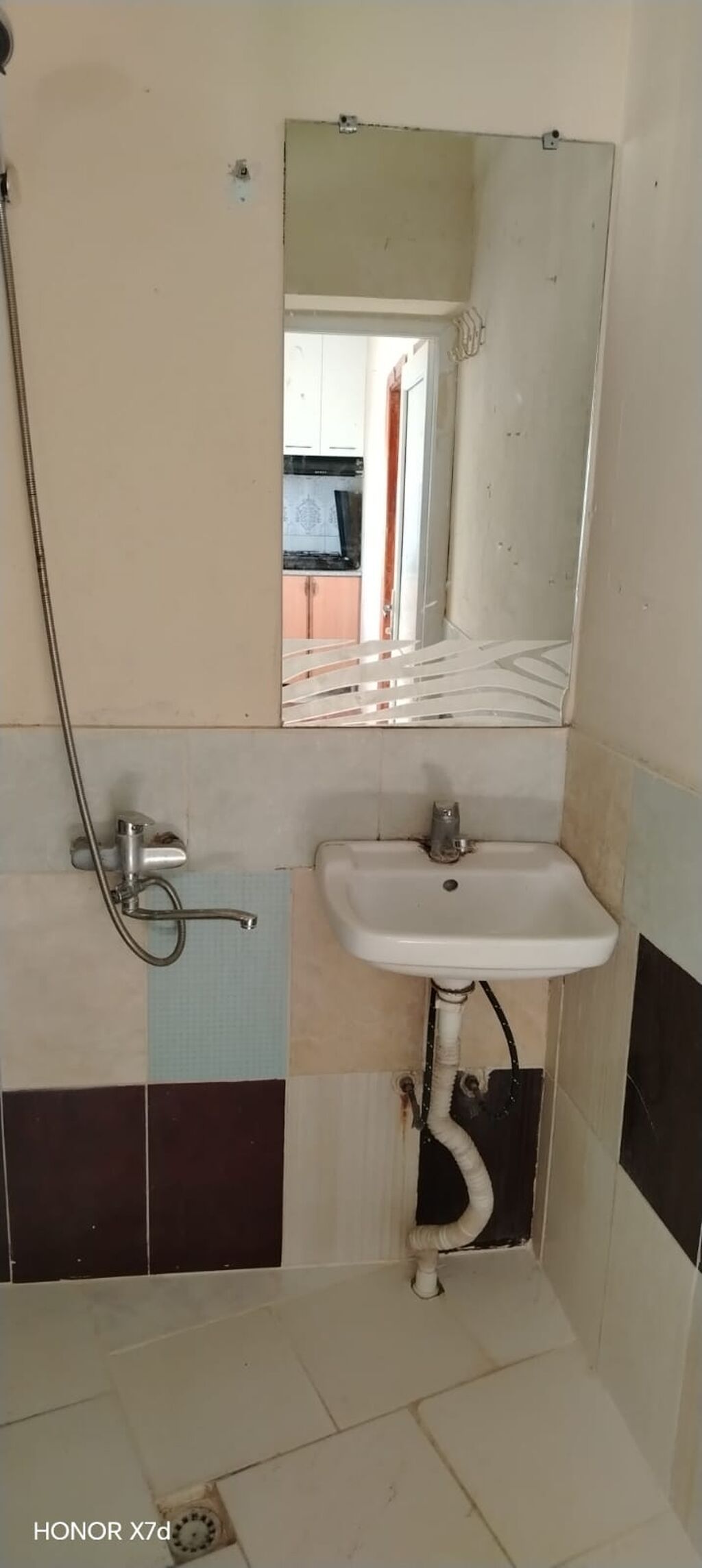 Saray 2 saylı mektebe yaxın 200m
