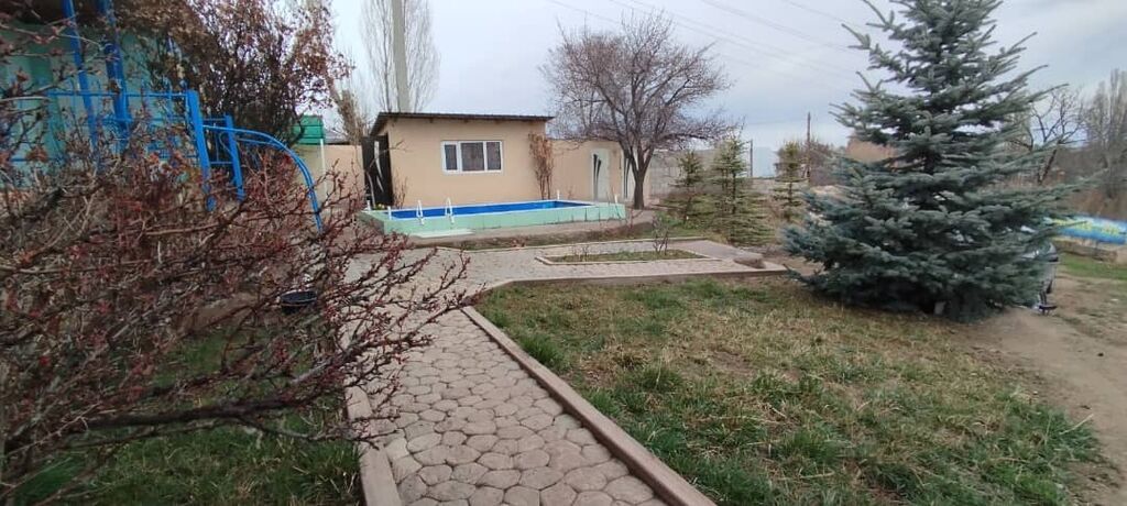 Сдается коттедж в аренду на долгий срок, в центре города Чолпон-Ата: фото 4