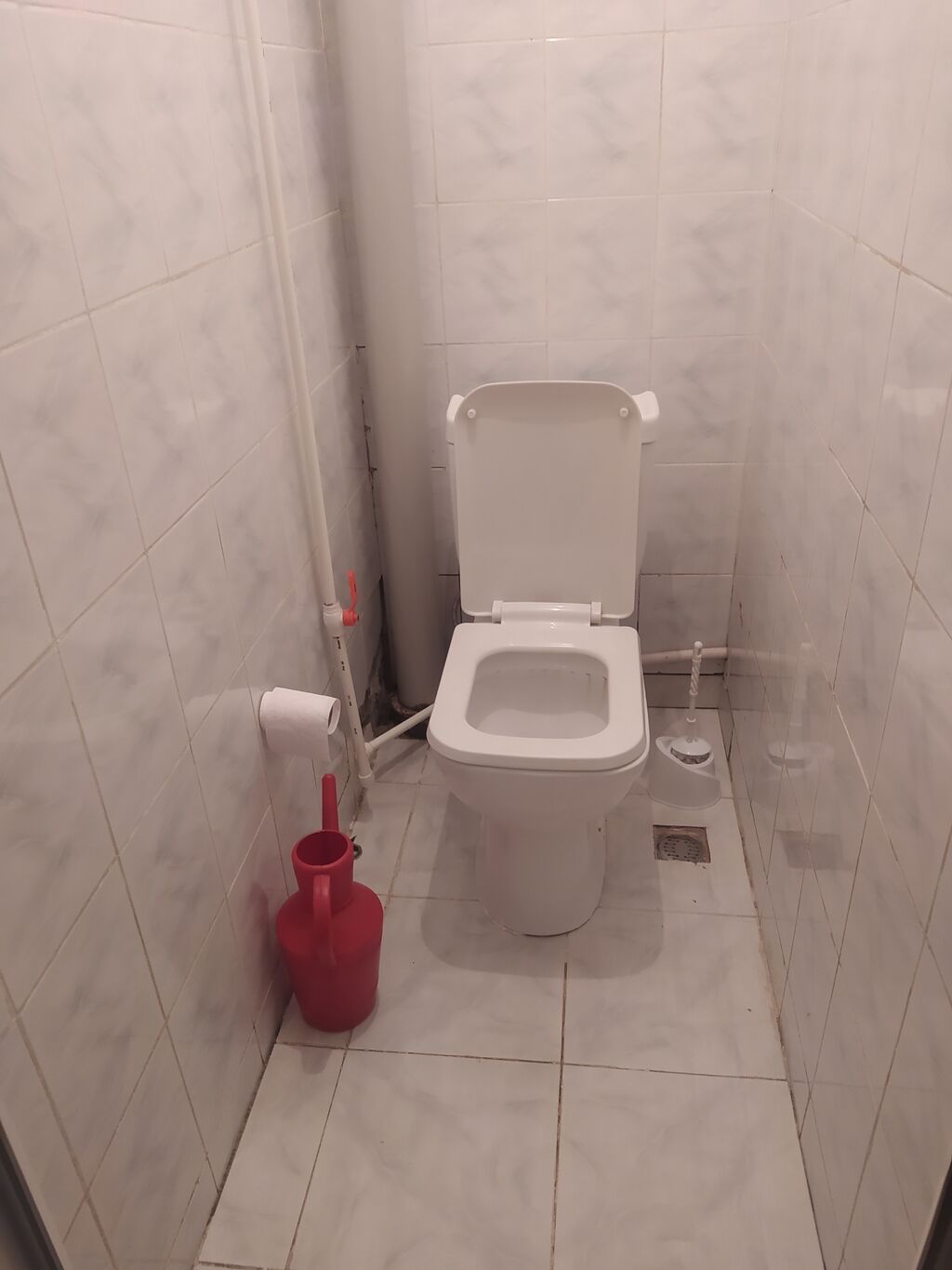 3otaqlı mənzil – geniş yataq otaqları. Təsvir: - Yataq otağı: Böyük