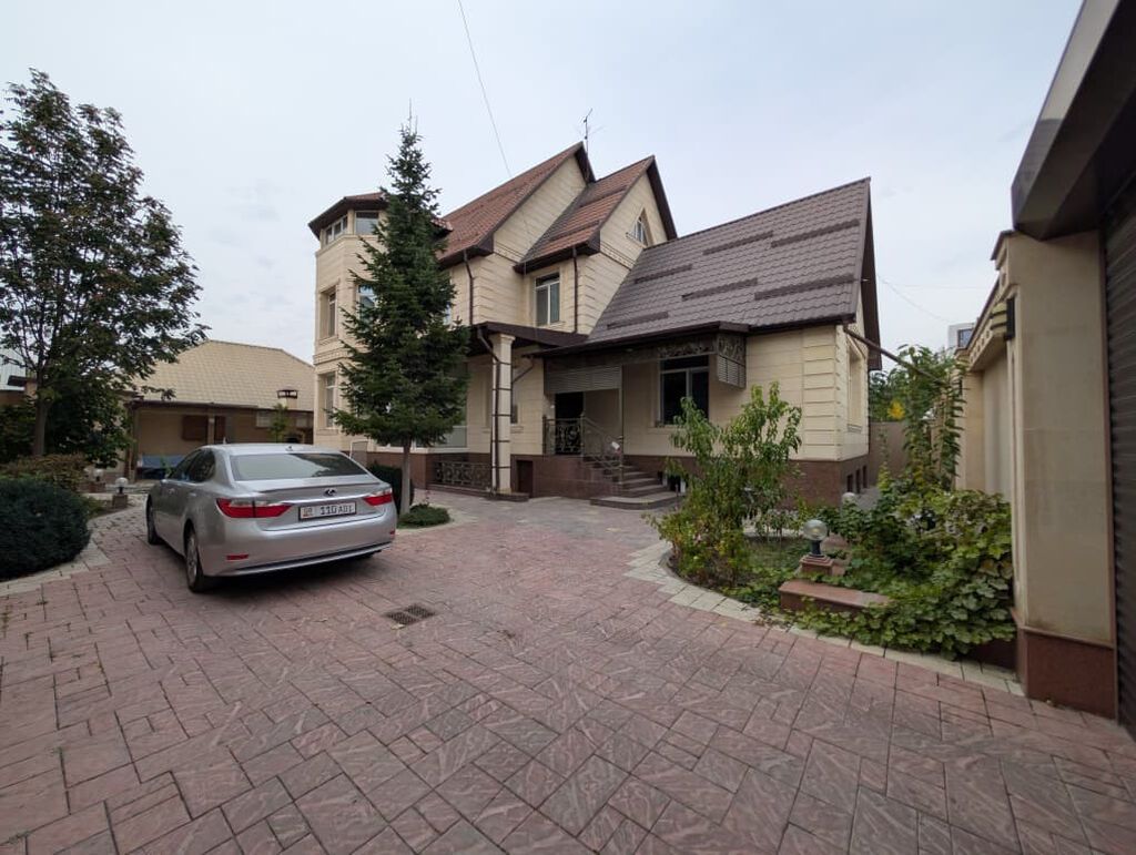 370 м², 6 комнат и более, ул. Горького / Панфилова: фото 2