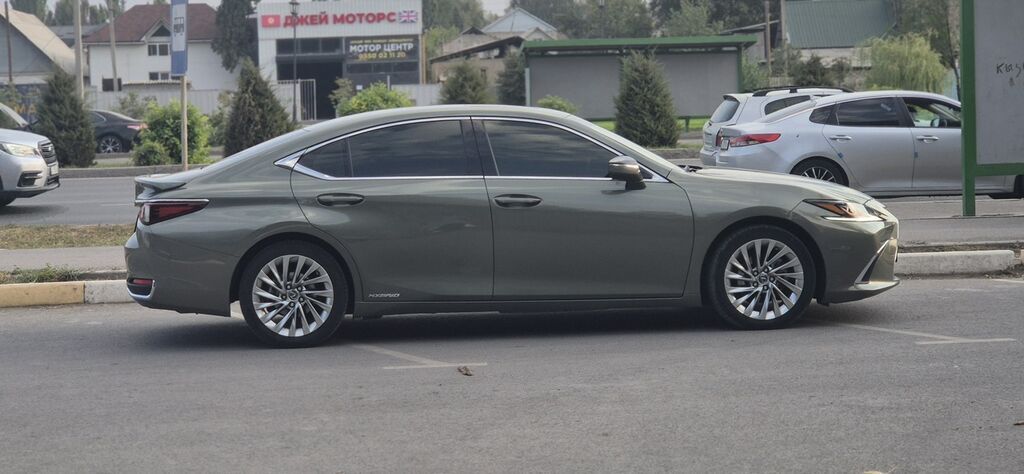 Lexus ES: 2020 г., 2.5 л, Автомат, Гибрид, Седан: фото 4