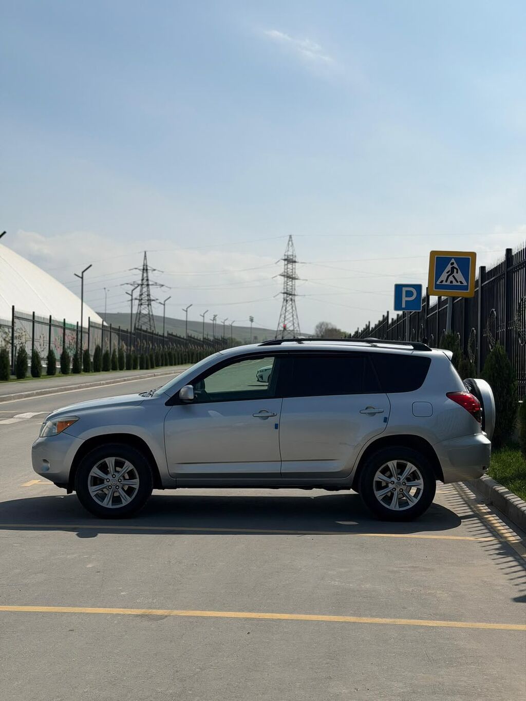 Toyota RAV4: 2006 г., 2.4 л, Автомат, Бензин, Кроссовер: фото 2