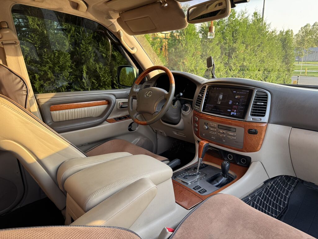 Lexus LX: 2006 г., 4.7 л, Автомат, Газ, Внедорожник: фото 8