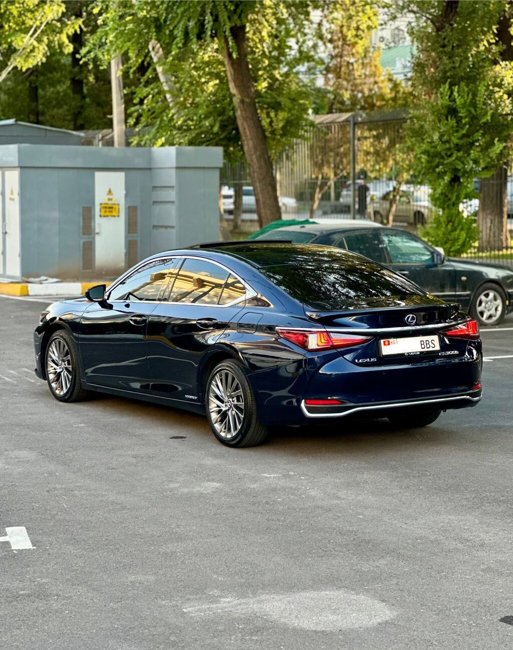 Lexus ES: 2019 г., 2.5 л, Автомат, Гибрид, Седан: фото 7