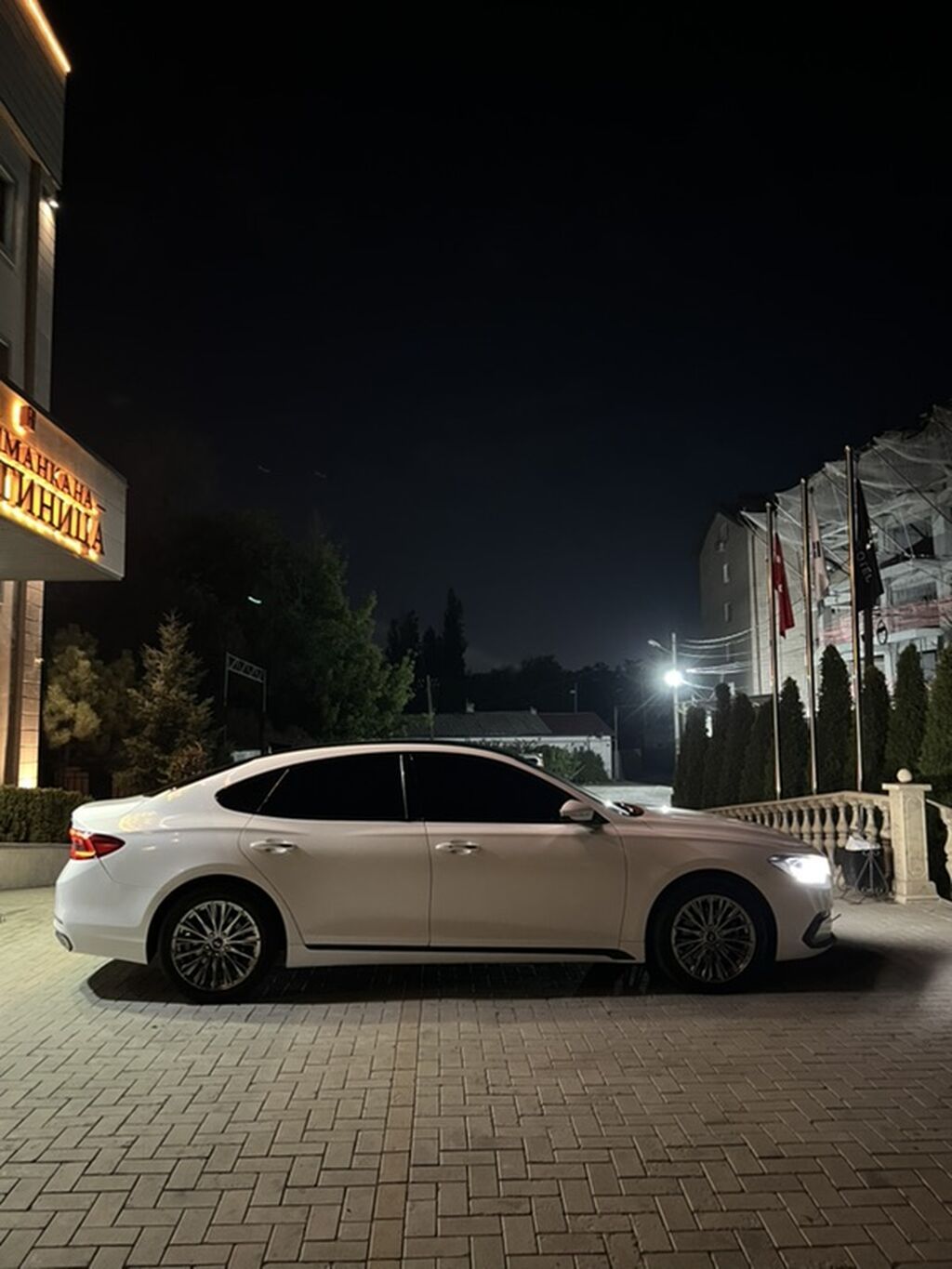 Hyundai Grandeur: 2017 г., 3 л, Автомат, Газ, Седан: фото 2