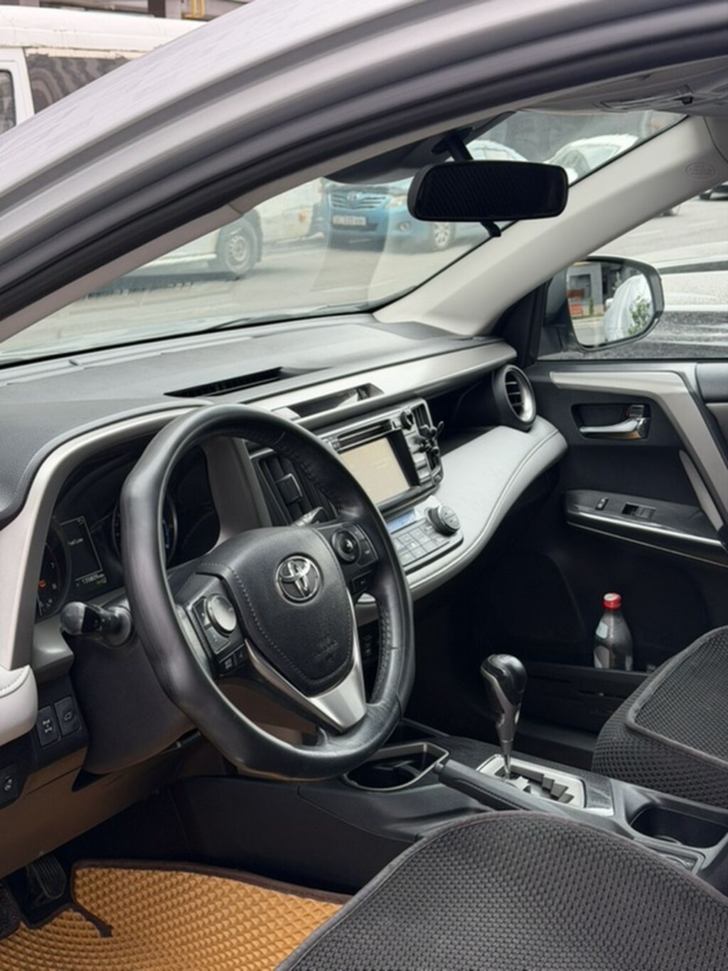 Toyota RAV4: 2018 г., 2.5 л, Автомат, Бензин, Кроссовер: фото 7
