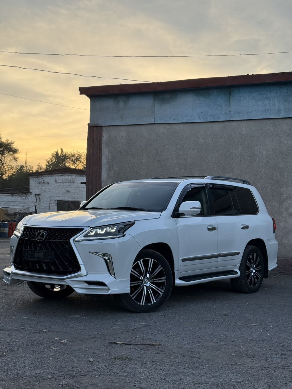 Lexus LX: 2013 г., Бензин: фото 3