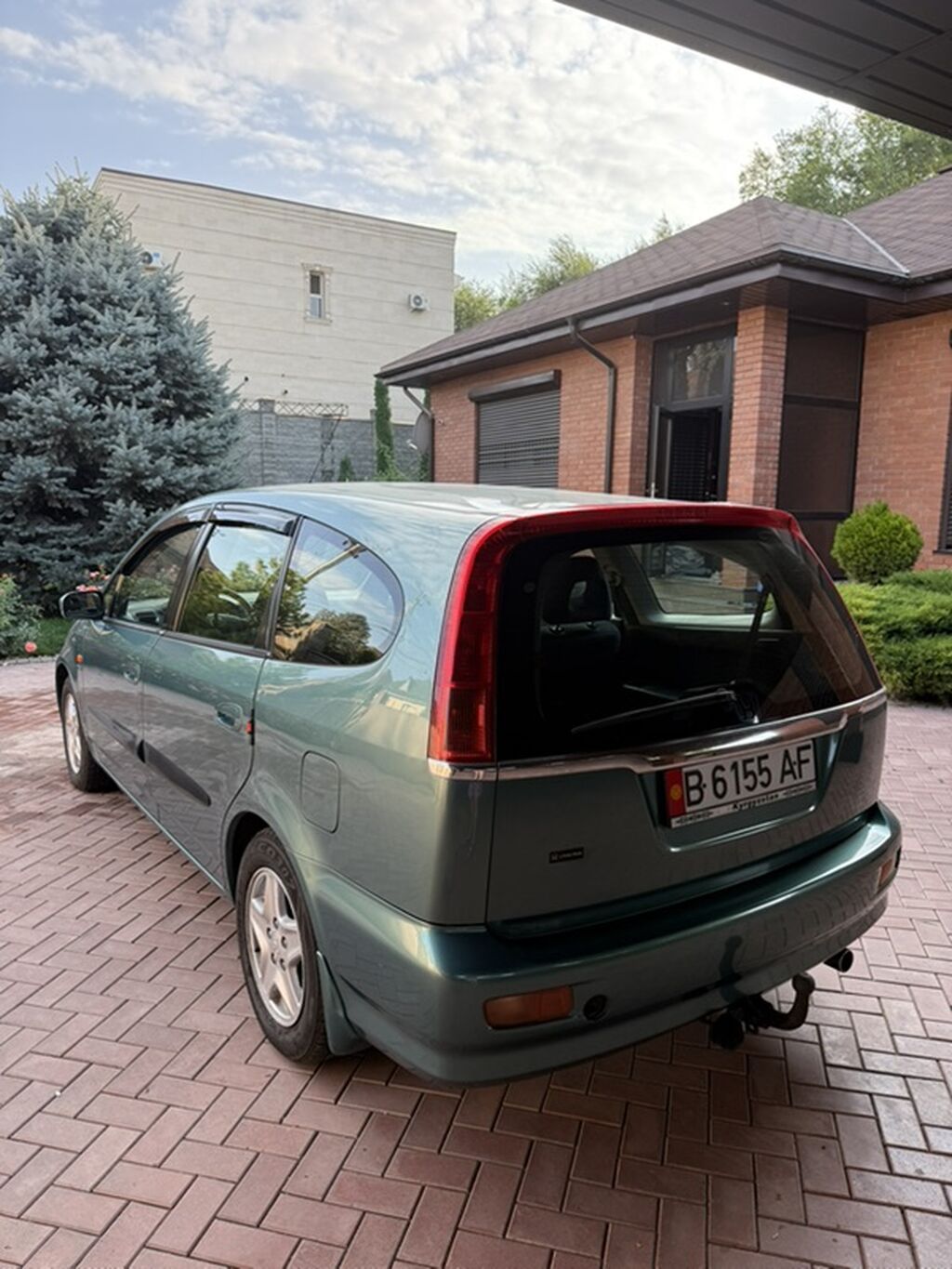 Honda Stream: 2001 г., 2 л, Автомат, Бензин, Минивэн: фото 6