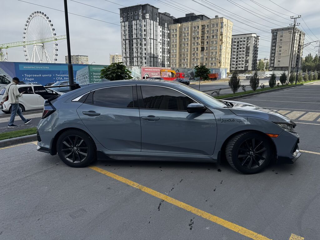 Honda Civic: 2019 г., 1.5 л, Вариатор, Бензин, Хэтчбэк: фото 2