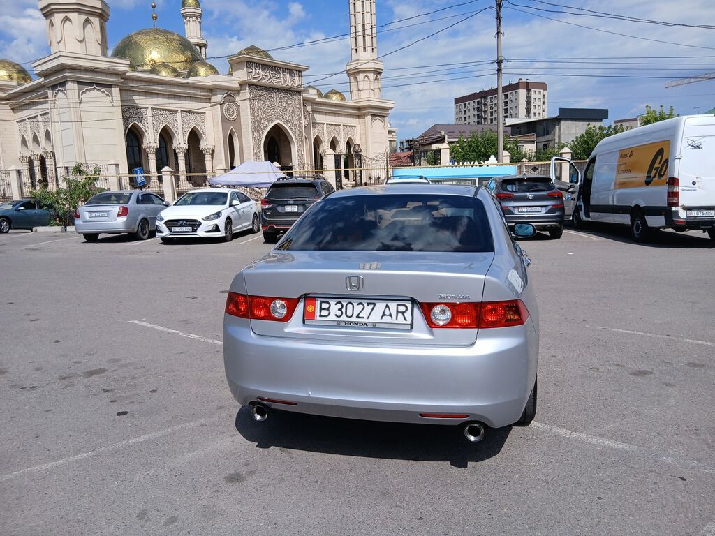 Honda Accord: 2003 г., 2 л, Автомат, Бензин, Седан — фото 8