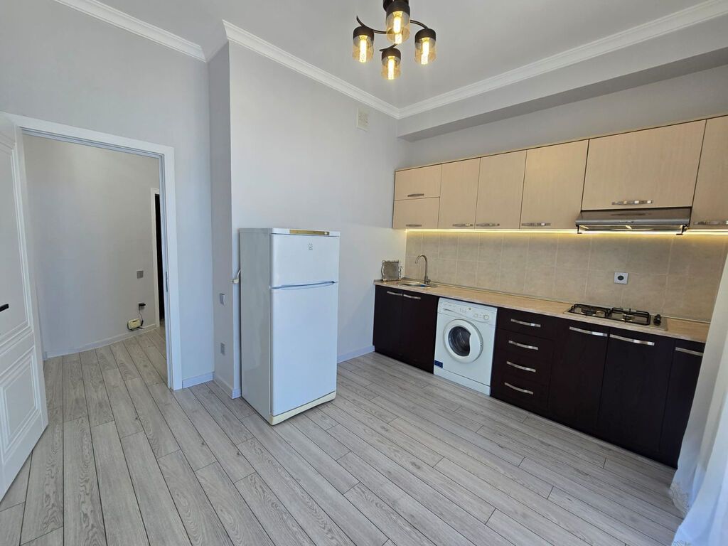 2 otaqlı, Yeni tikili, 83 kv. m
