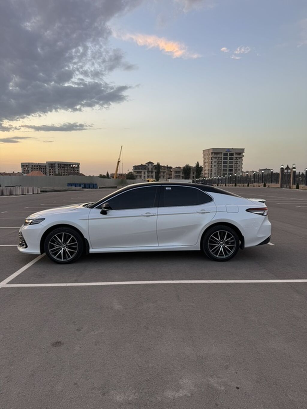 Toyota Camry: 2021 г., 2.5 л, Автомат, Бензин, Седан: фото 8