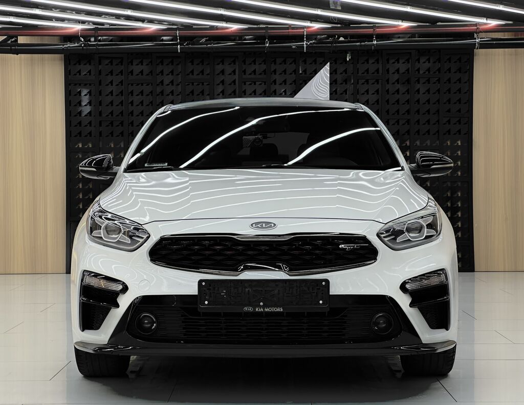 Kia K3: 2019 г., 1.6 л, Бензин, Лифтбек: фото 1